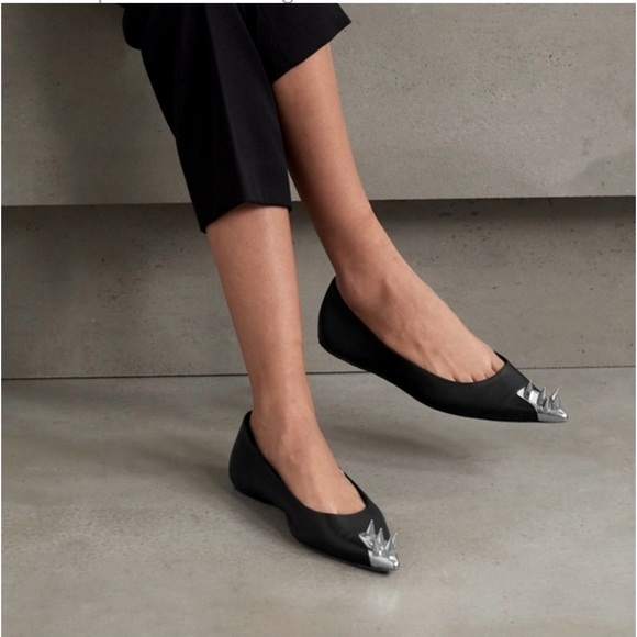 Alexander McQueen Spike Toe Flats 39 / 9 - Picture 2 of 12